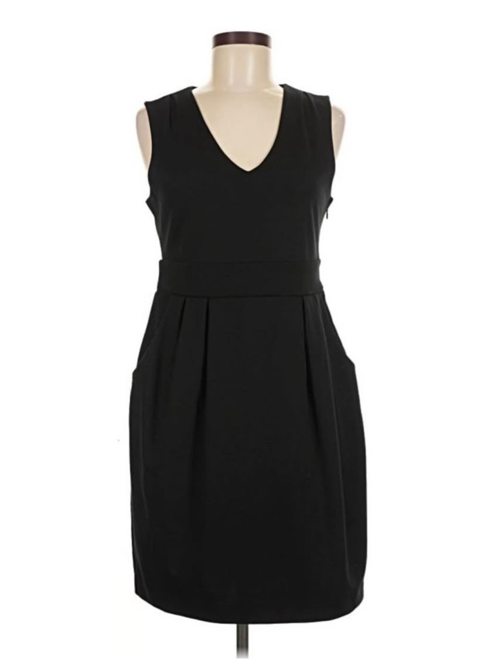 GAP Black Sleeveless V-Neck Dress